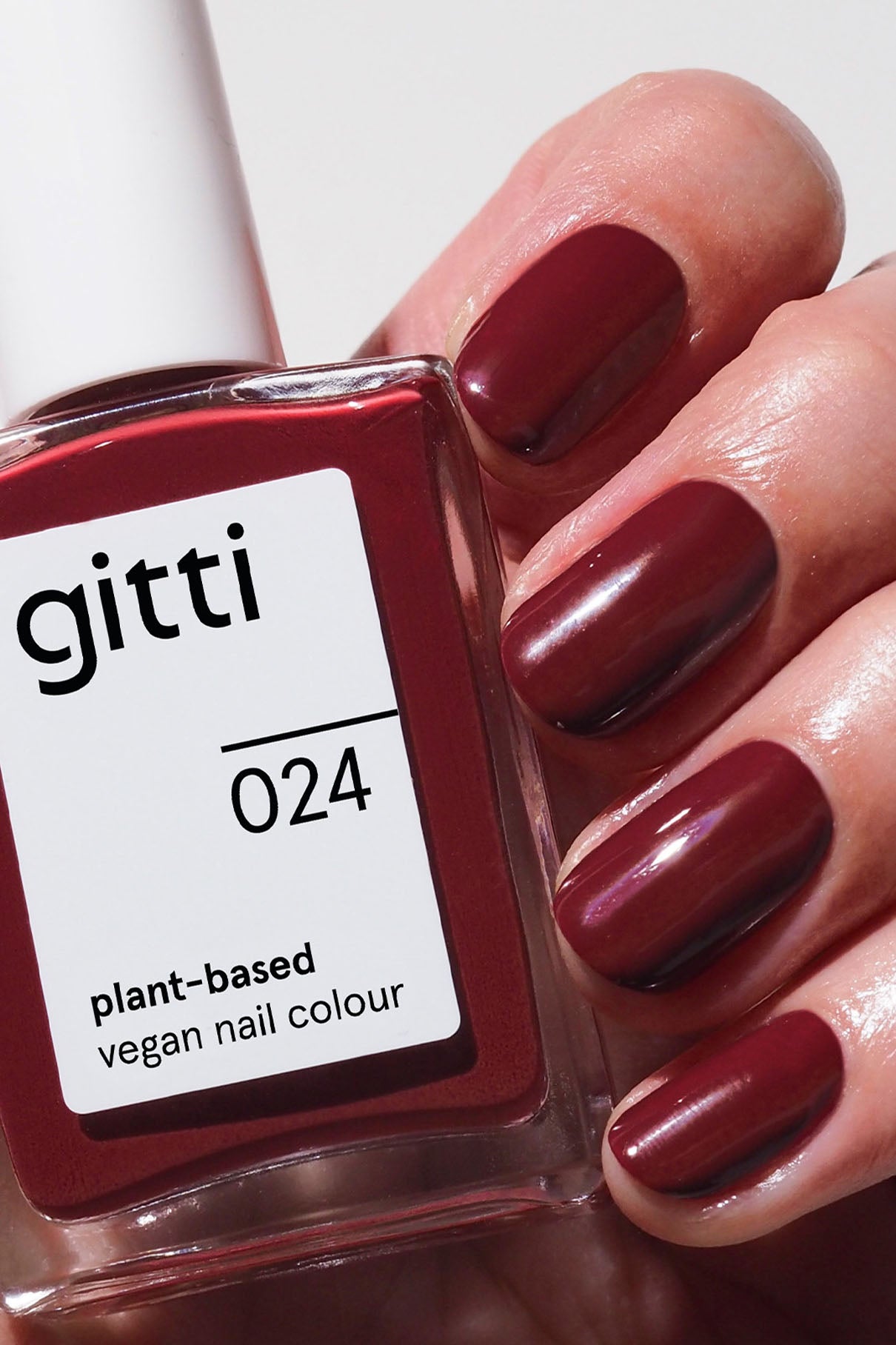 gitti no. 024, Forever Red Maniküre