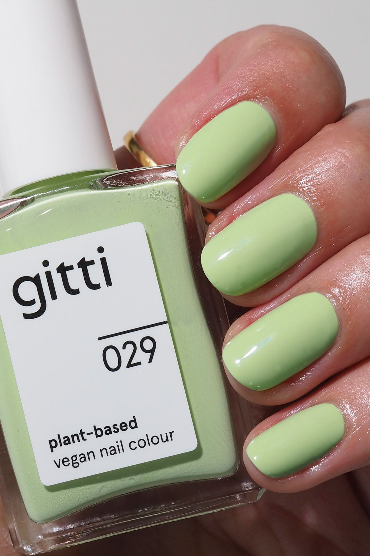 gitti no. 029, Matcha Wave Maniküre