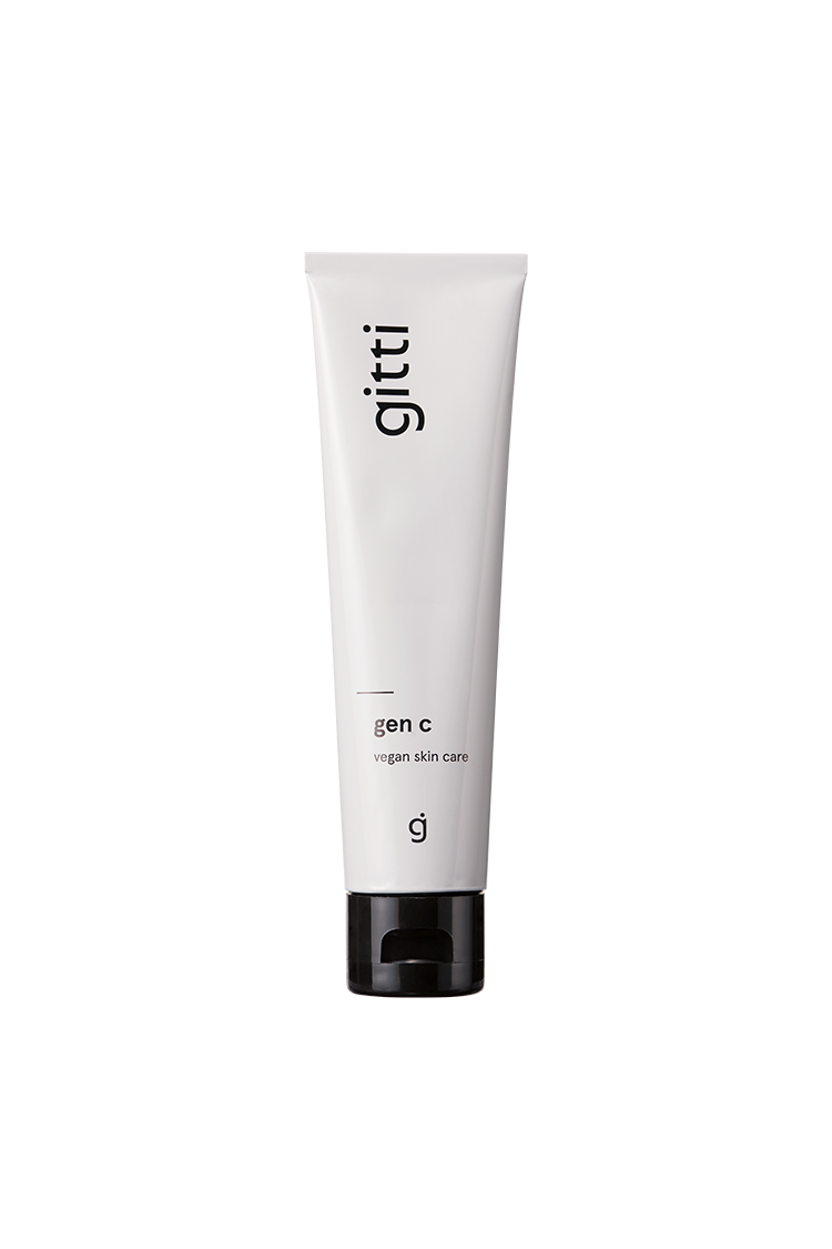 Eine weiße Tube mit der Aufschrift Gen C Vegan Skin Care und einem schwarzen Flip-Top-Verschluss steht aufrecht auf einem schlichten Hintergrund und enthält einen wirksamen und sanften Ölreiniger.