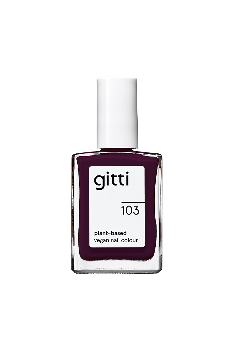 Eine Glasflasche von gitti no. 103 pflanzlicher veganer Nagellack in einem dunklen Aubergine-Ton, mit weißer Kappe und Etikett.