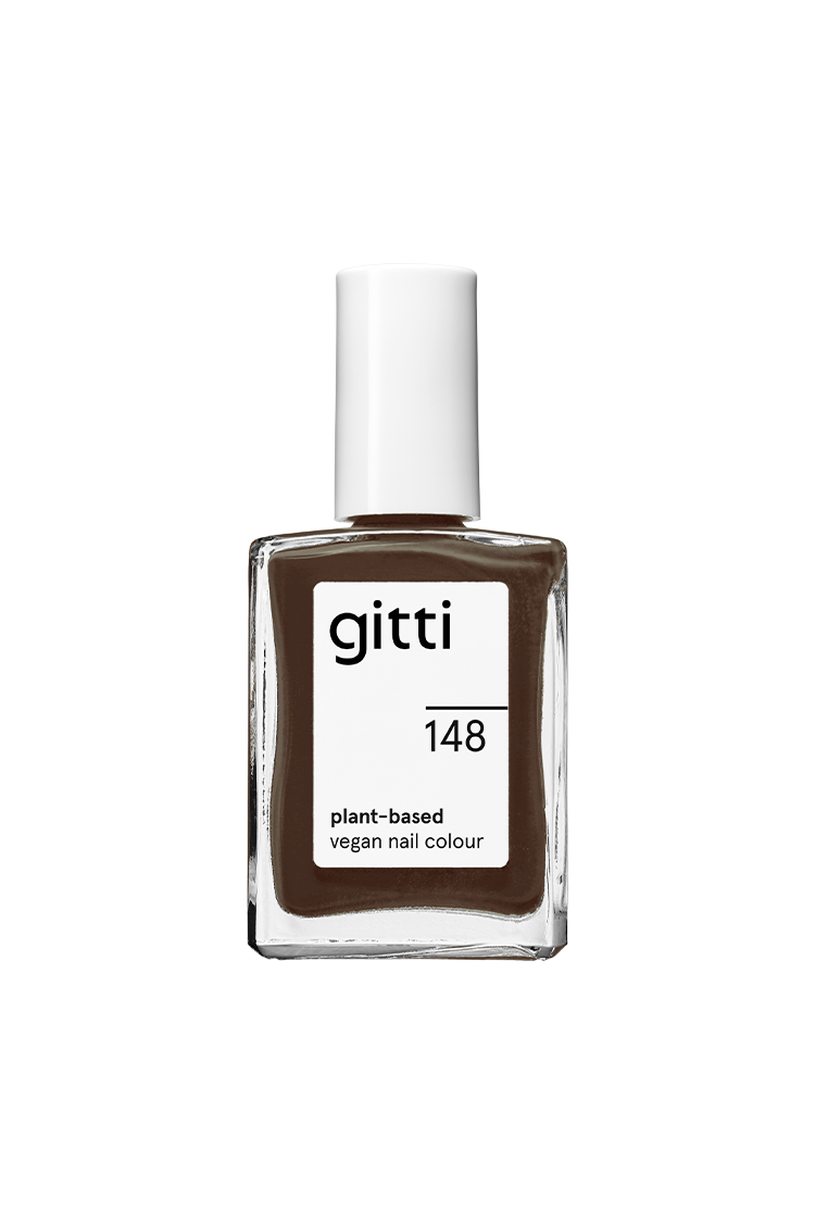 Eine Flasche gitti no. 148 pflanzliche, vegane Nagelfarbe mit weißer Kappe und sichtbarem, intensiv braunem Lack im Inneren.