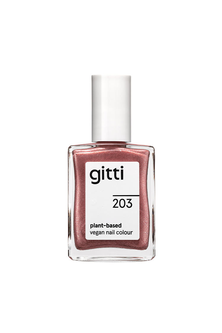 Eine Flasche gitti no. 203, eine pflanzliche vegane Nagelfarbe in rosigem Kupferton mit schimmerndem rosa Lack und weißer Kappe.