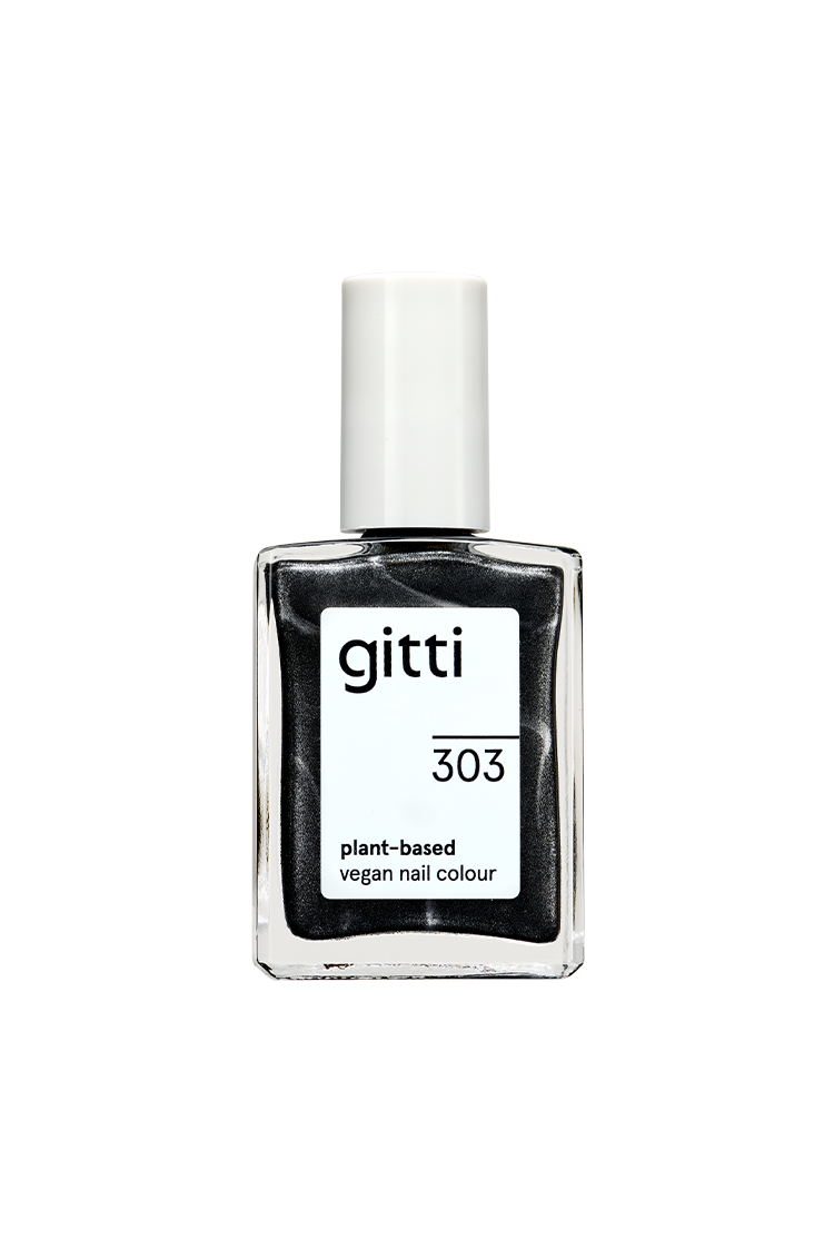 Ein Fläschchen mit gitti no. 303 pflanzliche vegane Nagelfarbe in Schwarz mit silbrigem Metallic-Finish und weißer rechteckiger Kappe.