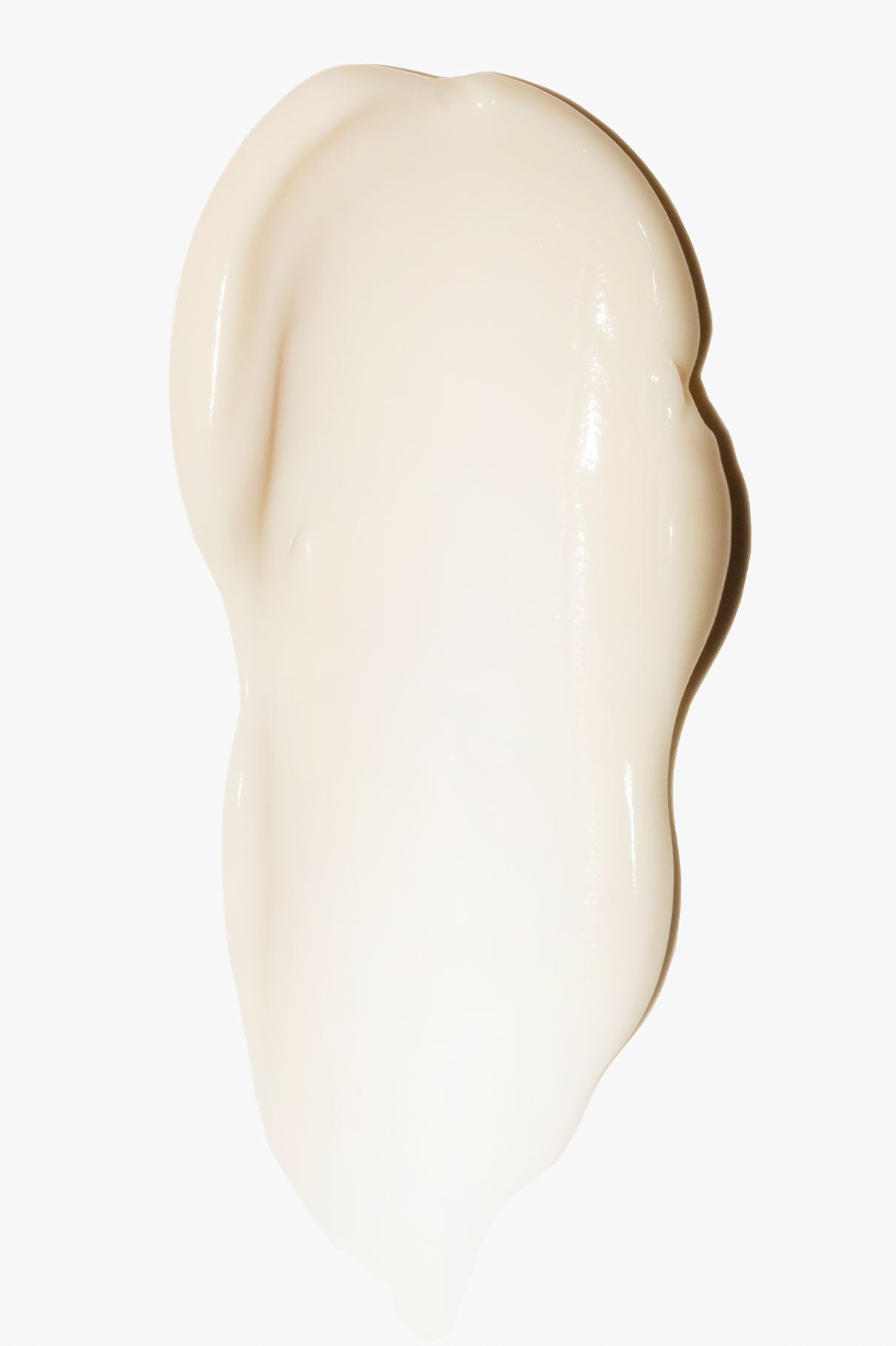 Eine Nahaufnahme einer cremigen, cremefarbenen Lotion oder pflegenden Maske auf einem schlichten weißen Hintergrund, perfekt für das Foot Spa Set.