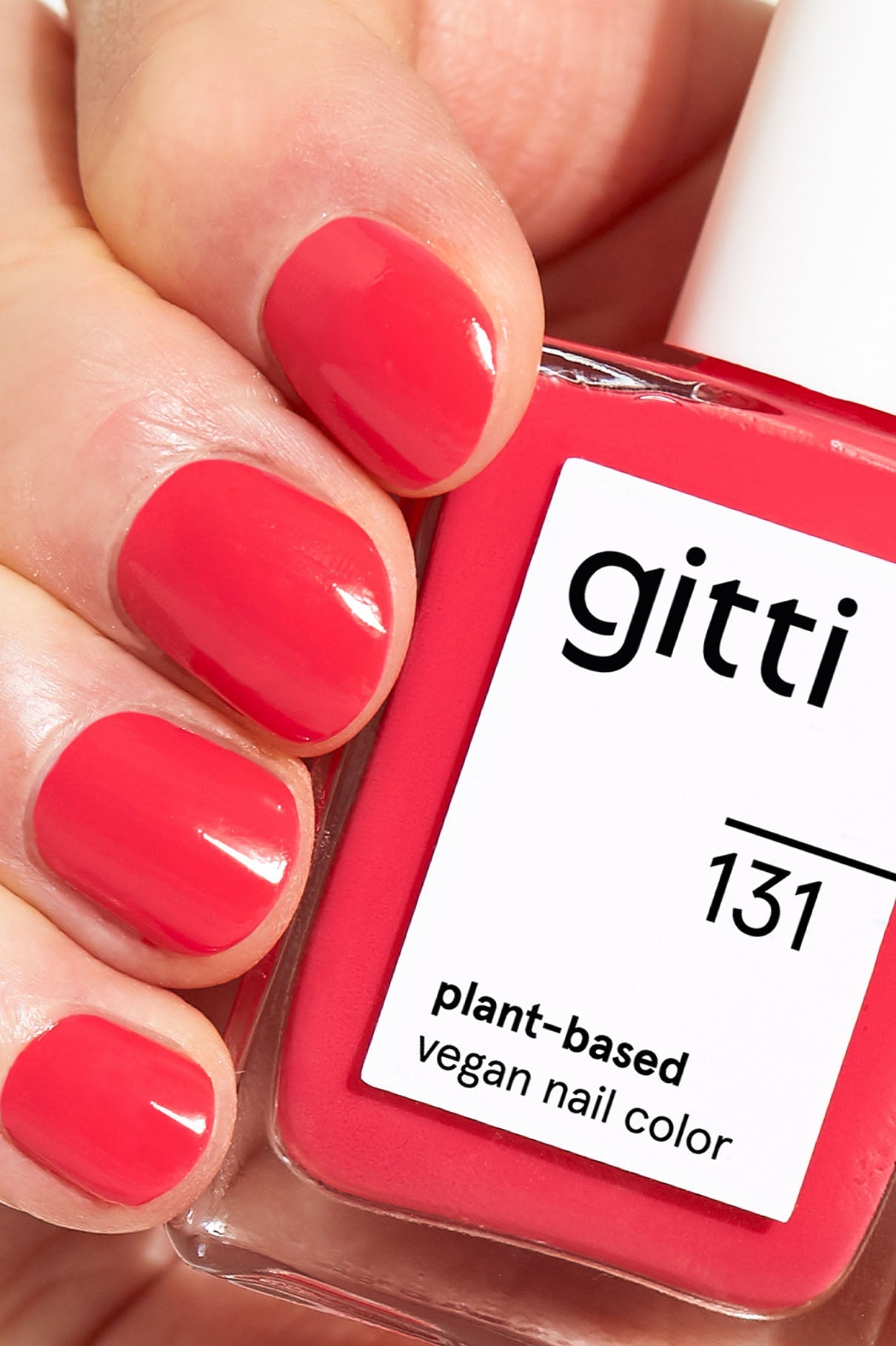 gitti no. 131 Hellrot, vegan, pflanzenbasierte Nagelfarbe, Nagellackflasche, Maniküre