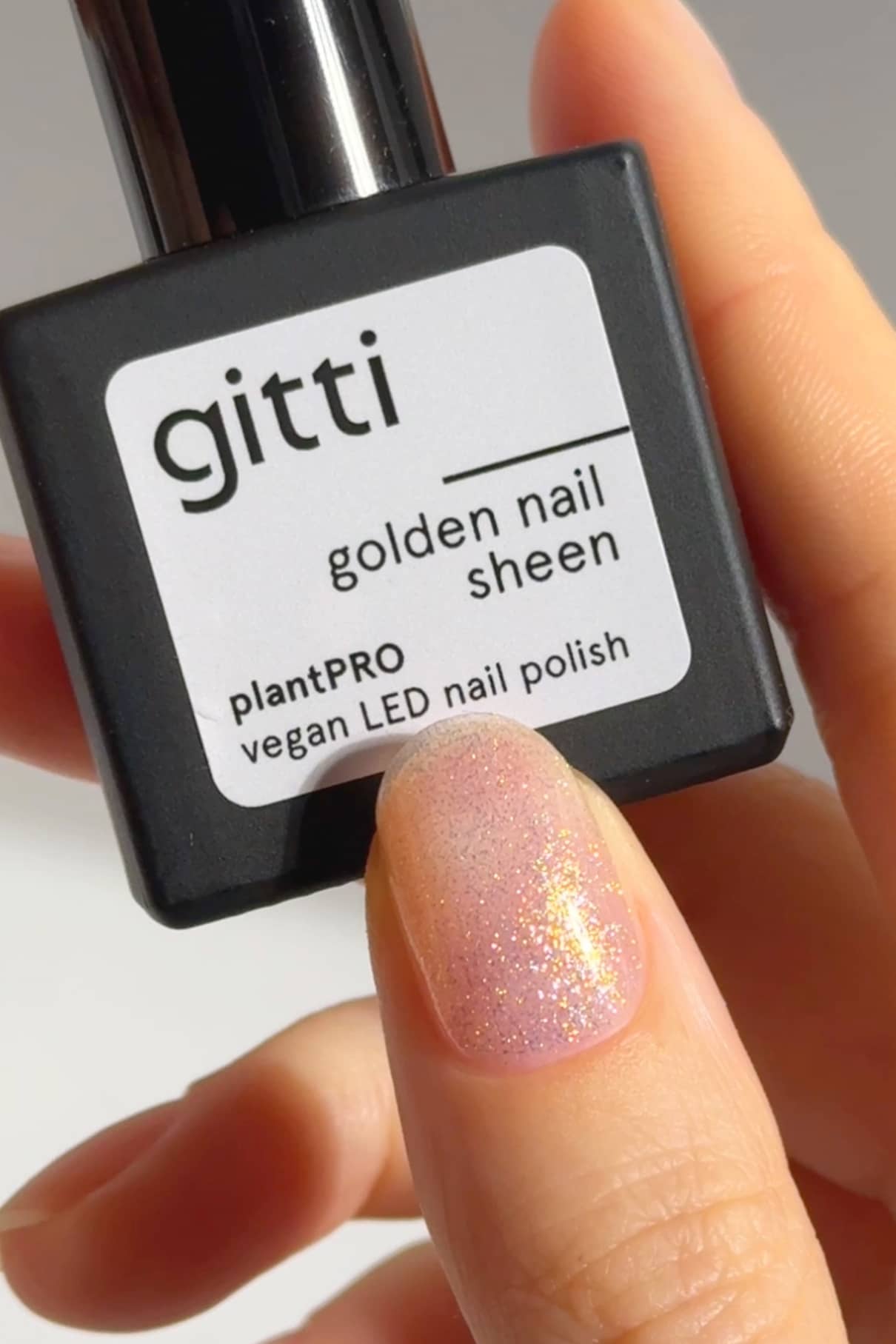 Golden Nail Sheen
