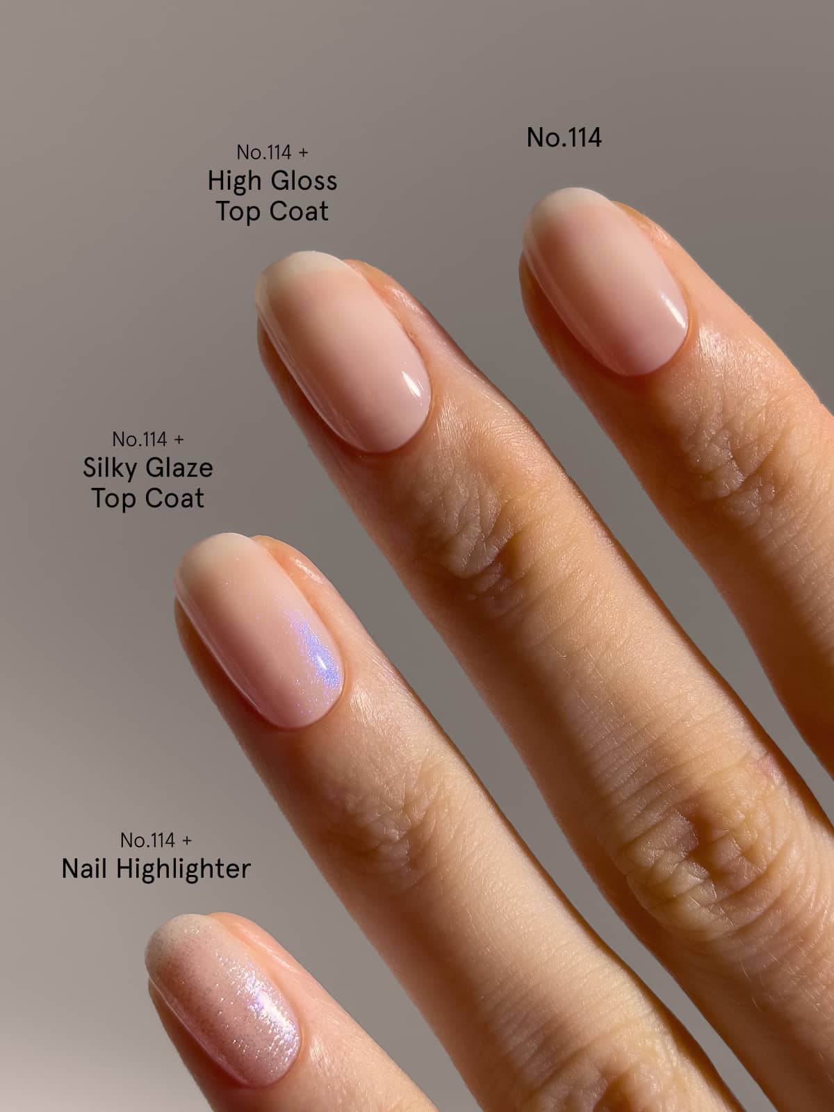 Eine Hand mit vier Fingern, die jeweils mit „Gitti Nr. 114“ lackiert sind – einem zartrosa, halbtransparenten Rosaton –, veredelt mit jeweils einem anderen Überlack: Hochglanz, seidige Glasur, Nagellack-Highlighter und einfach nur „Gitti Nr. 114“ allein für einen glänzenden Nagellack-Effekt.