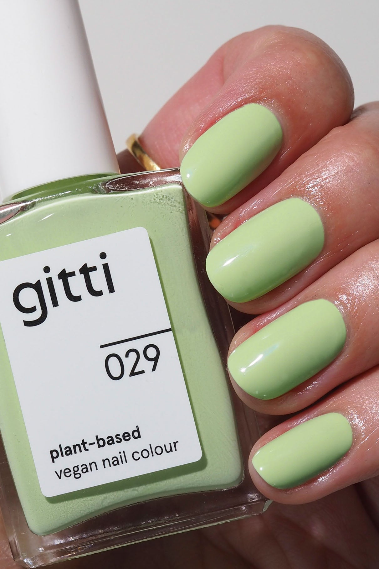 gitti no. 029, Matcha Wave Maniküre