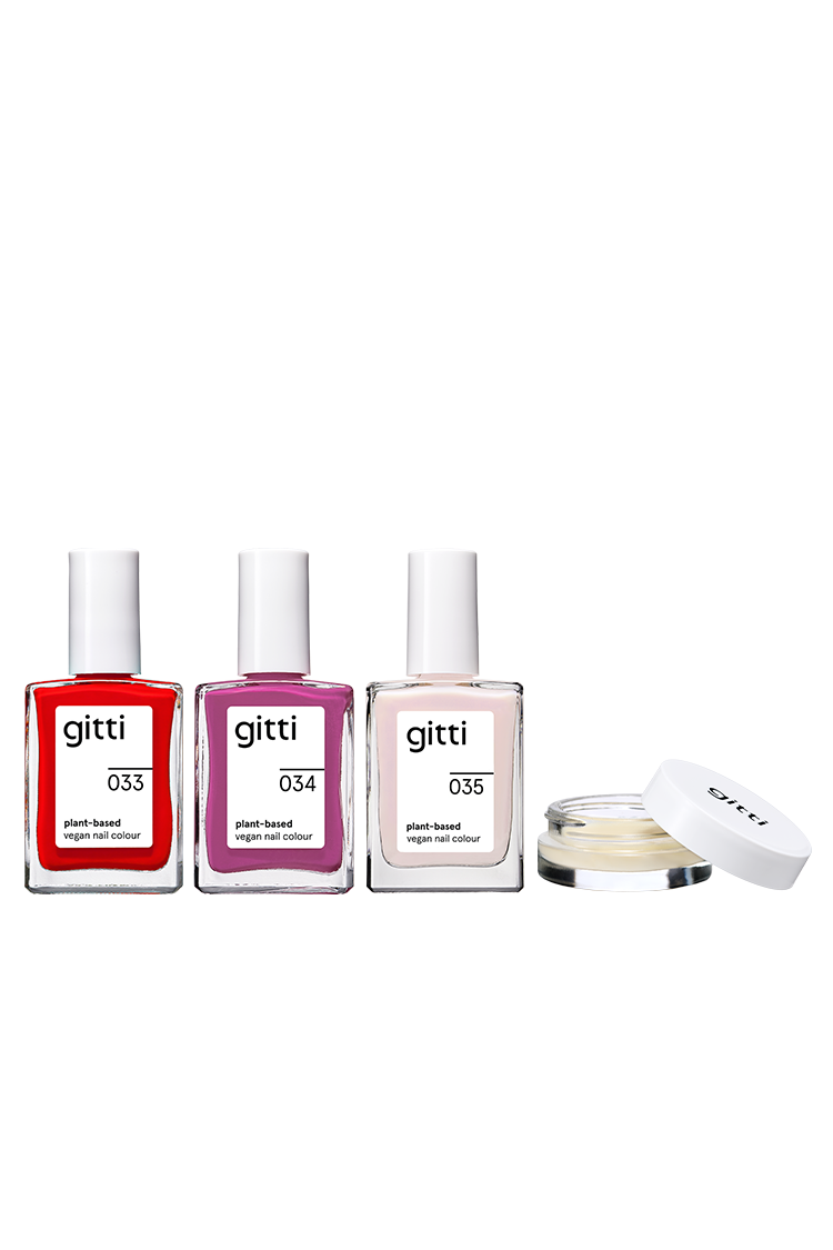 Das Plant Trio + Remover Balm enthält drei Flaschen mit pflanzlichem Lack in den Farben Rot, Magenta und Blassrosa sowie einen kleinen runden Behälter mit weißem Deckel, der cremigen Remover Balm enthält.