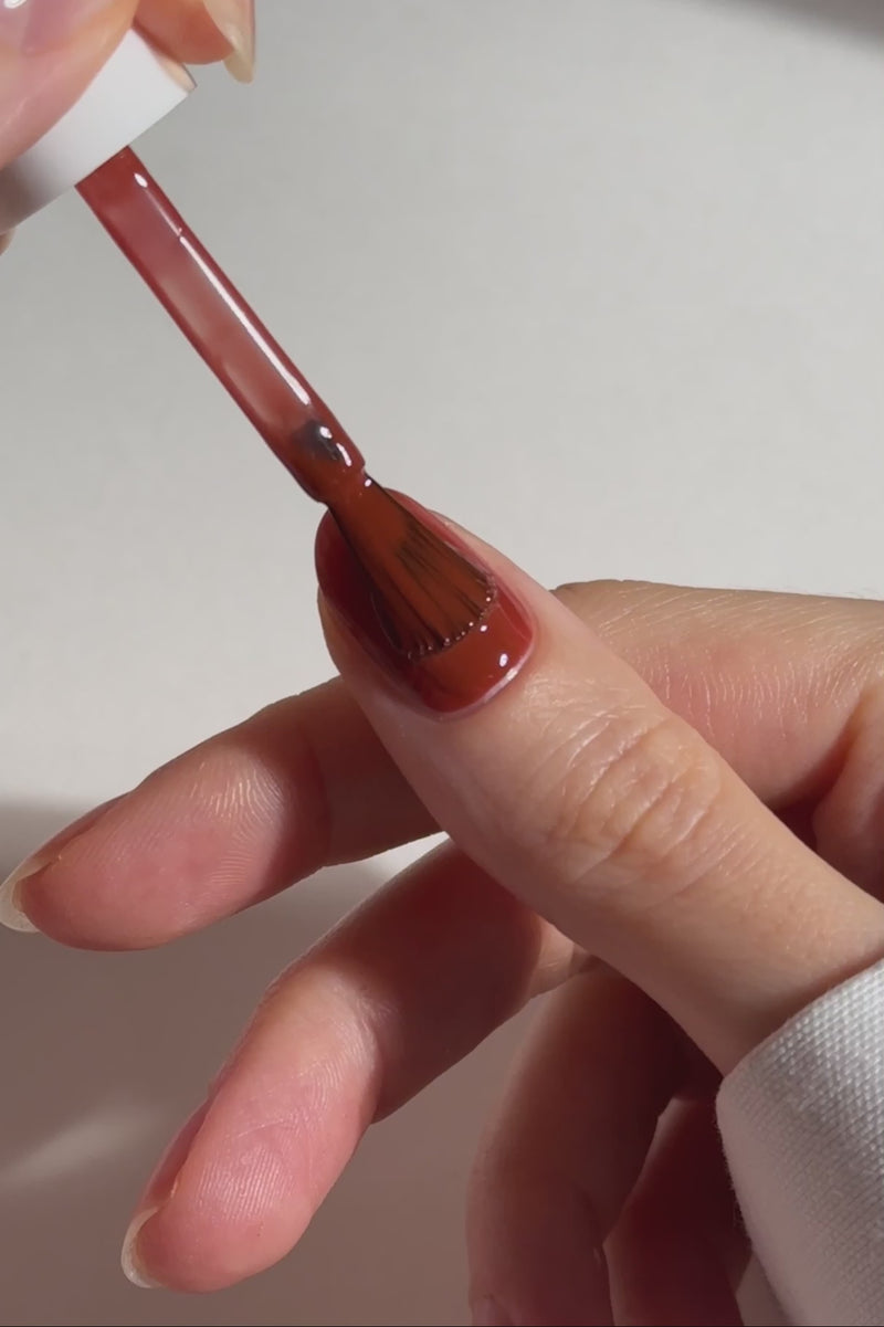 gitti no. 014, Rustic Ember Nagellack Auftrag