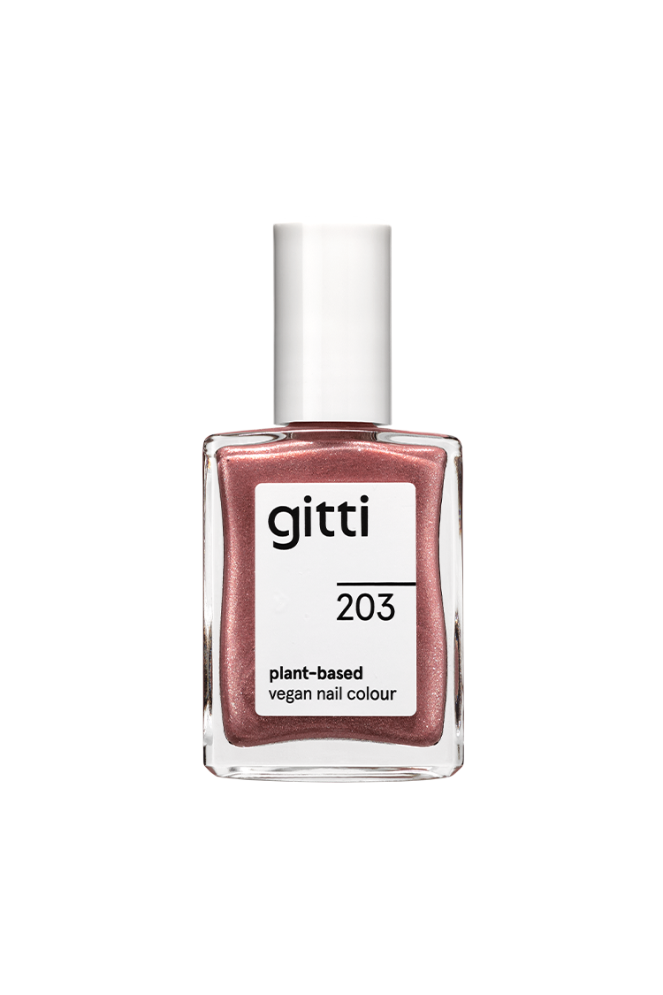 Eine Flasche gitti no. 203, eine pflanzliche vegane Nagelfarbe in rosigem Kupferton mit schimmerndem rosa Lack und weißer Kappe.